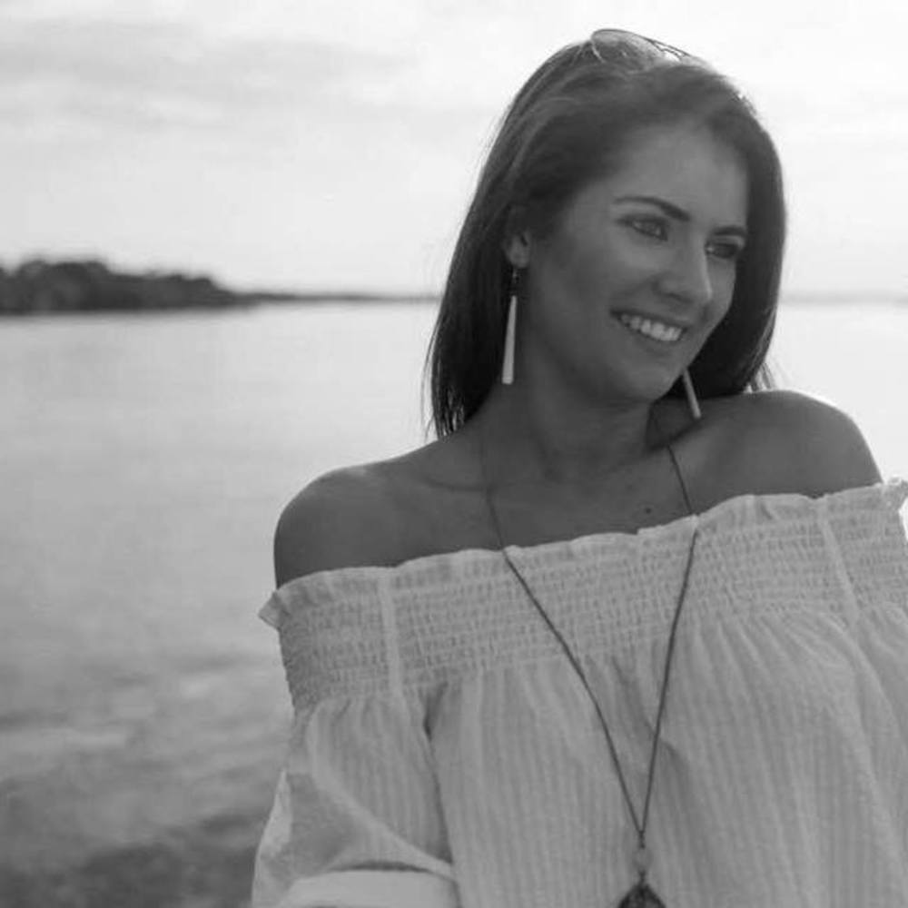 Meet your Posher, Claire